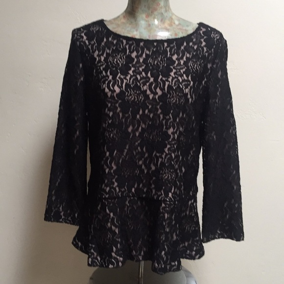 Cupio Tops - NWT Cupio Large Top, BLack lace with cream